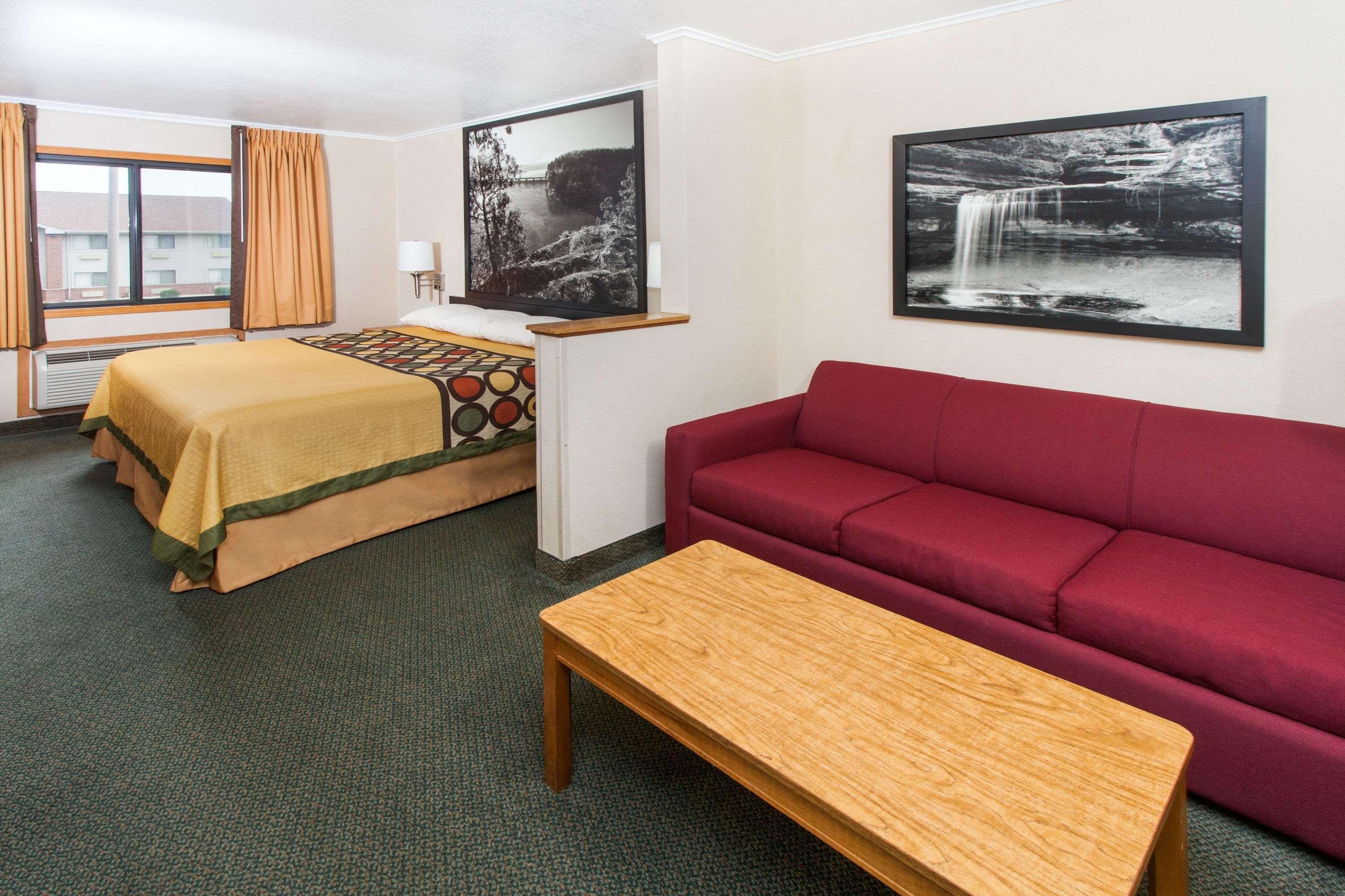 Super 8 By Wyndham Ottawa Starved Rock Hotel Luaran gambar