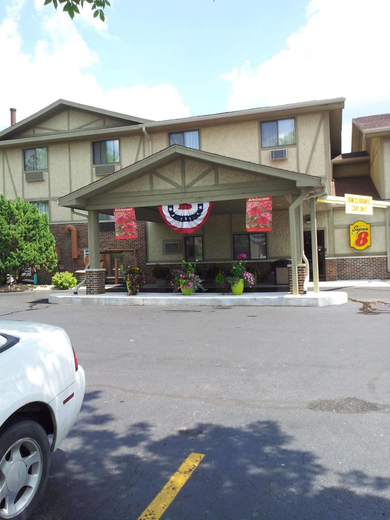 Super 8 By Wyndham Ottawa Starved Rock Hotel Luaran gambar